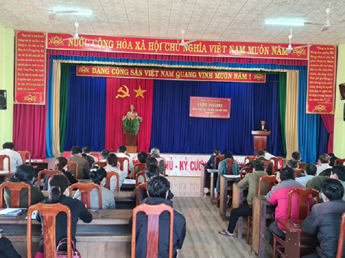 Ea Wy quán triệt, triển khai các văn bản mới của cấp trên năm 2021.
